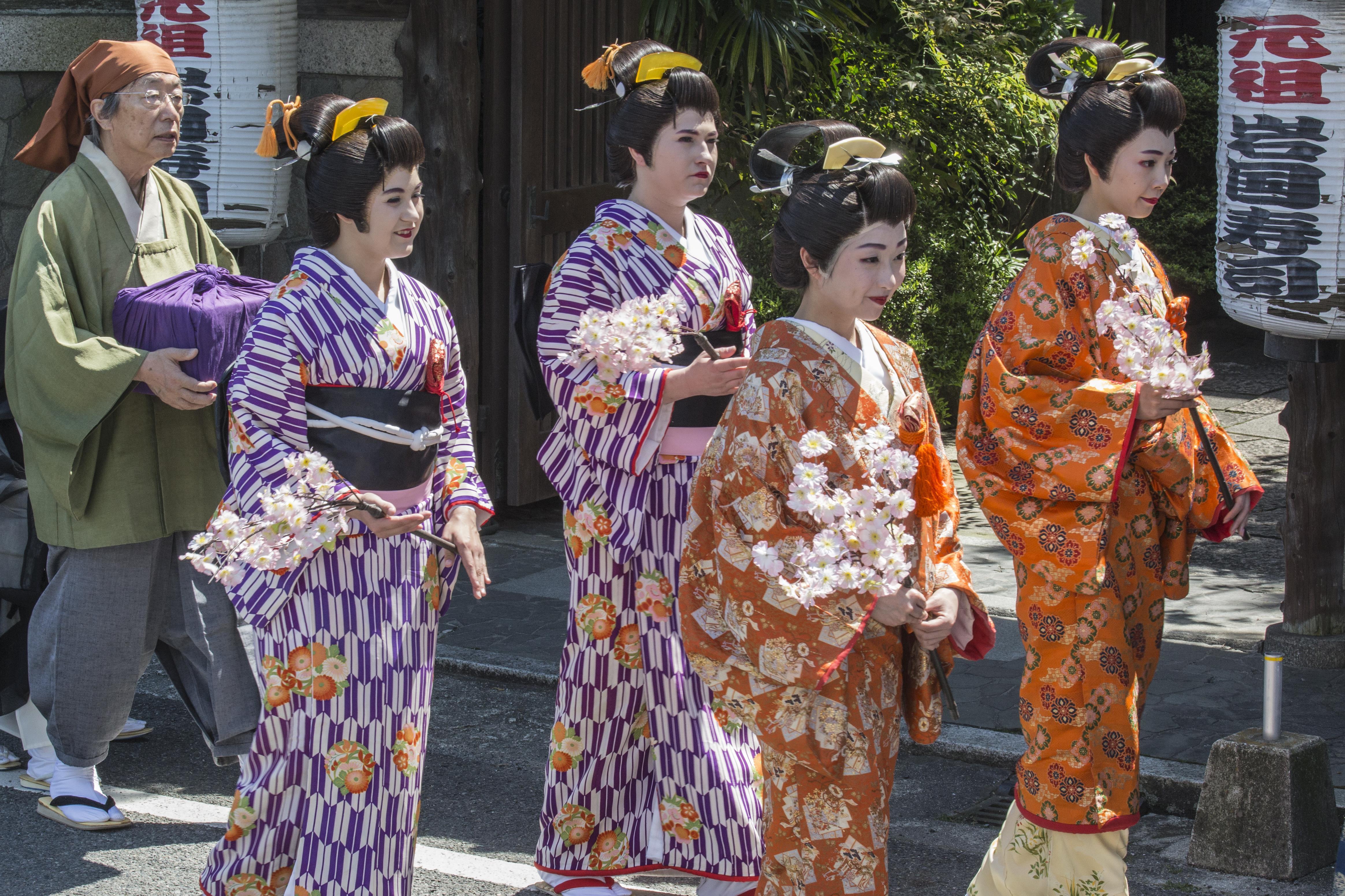 Quels sont les évènements qui ont marqué l'histoire des Geishas nippones ?